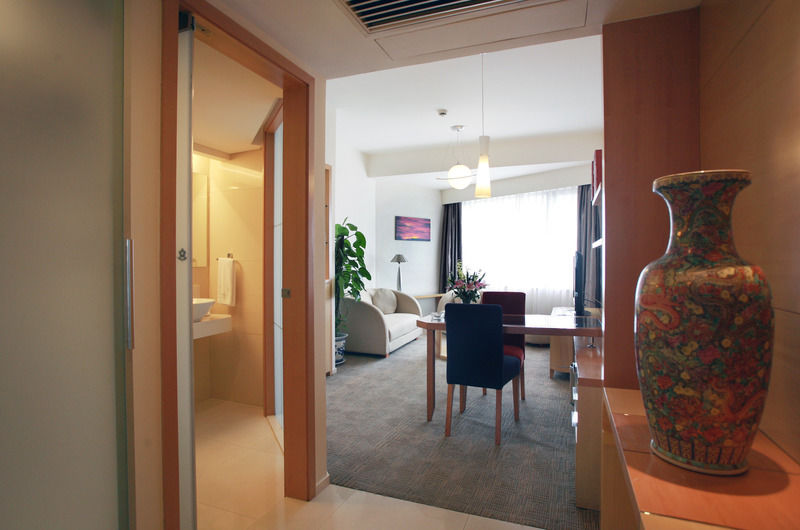 City Hotel Shanghai 4*